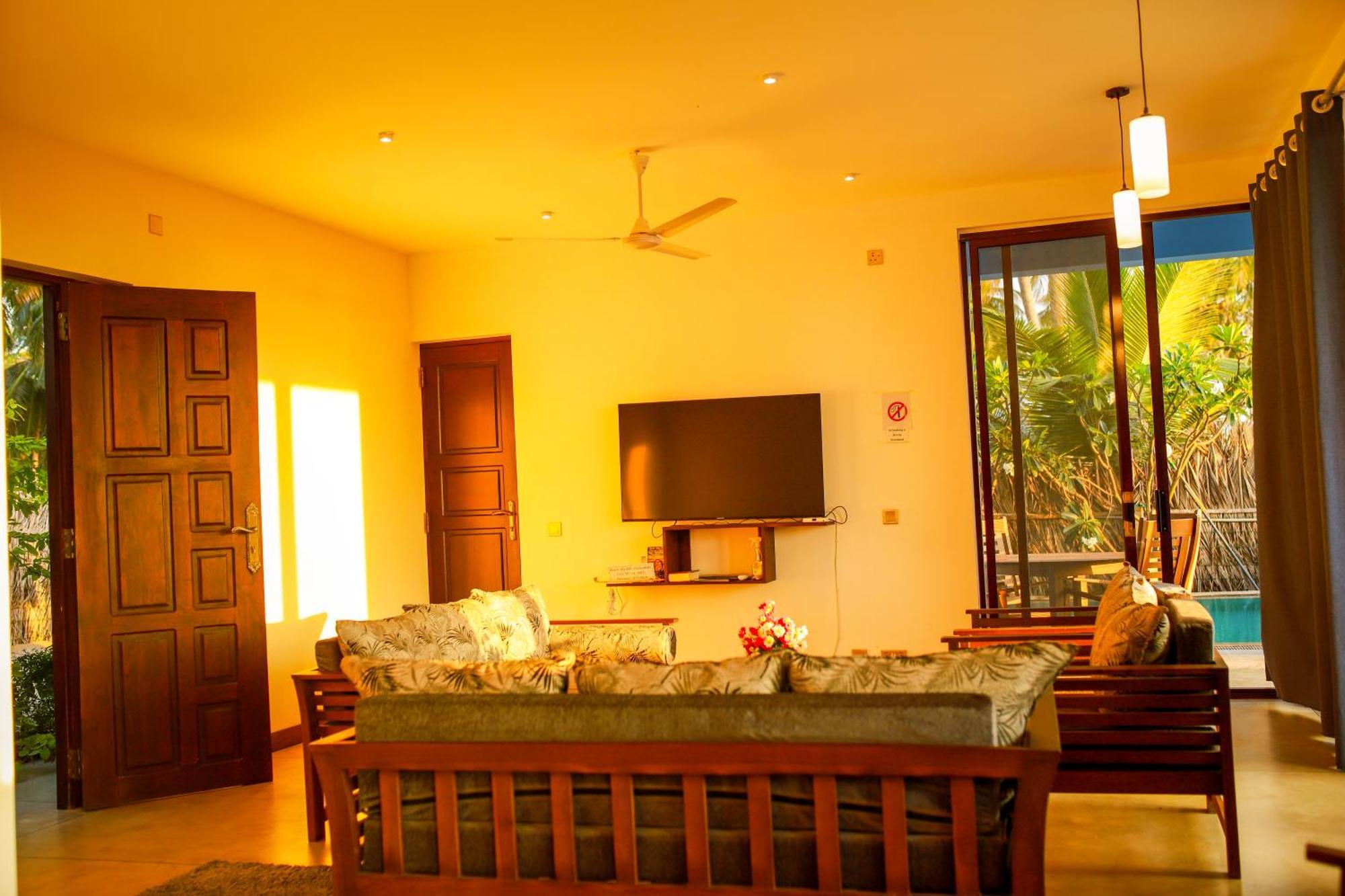 Nayan'S Paradise Kottanitivu Exterior photo