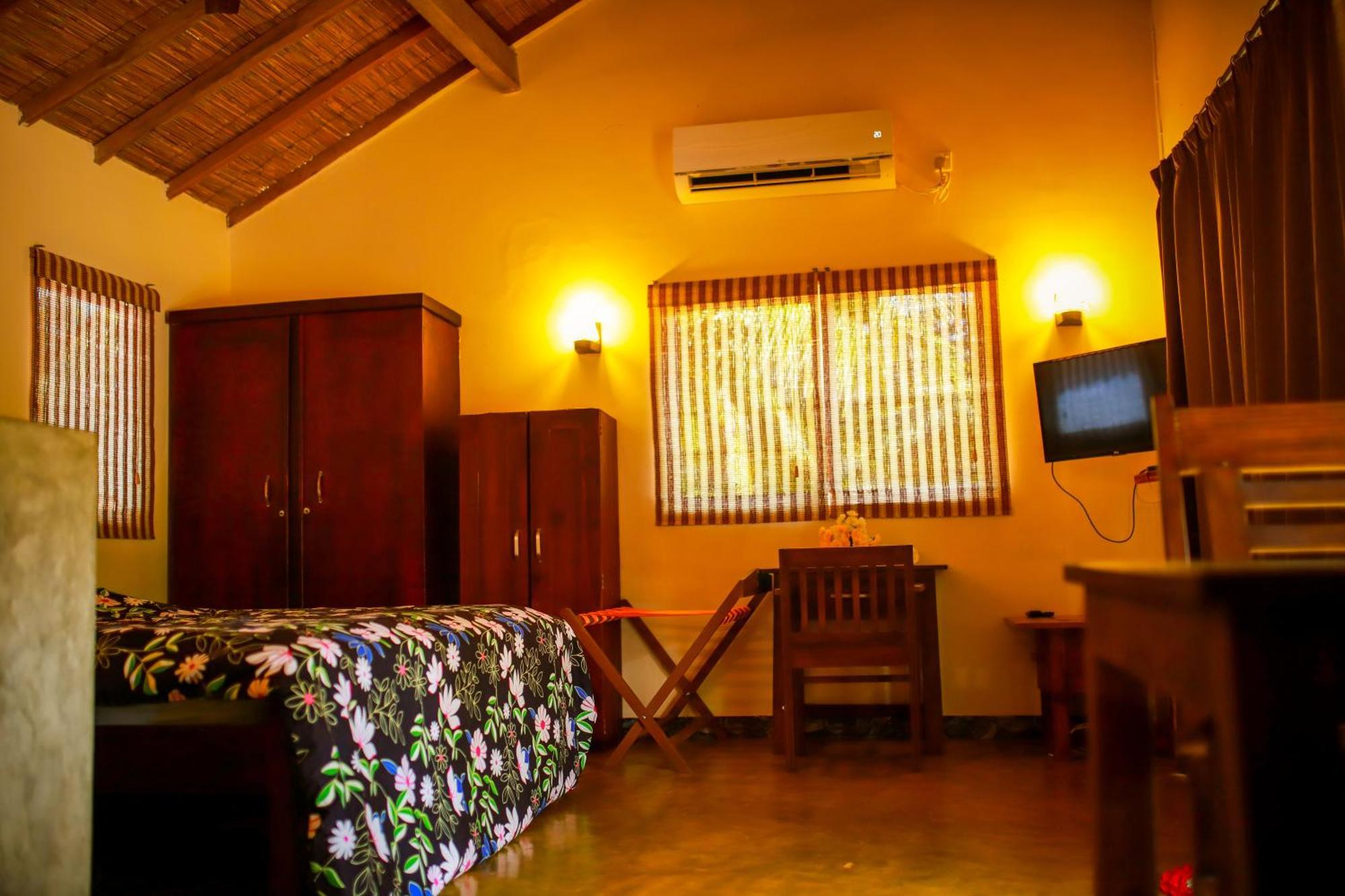 Nayan'S Paradise Kottanitivu Exterior photo